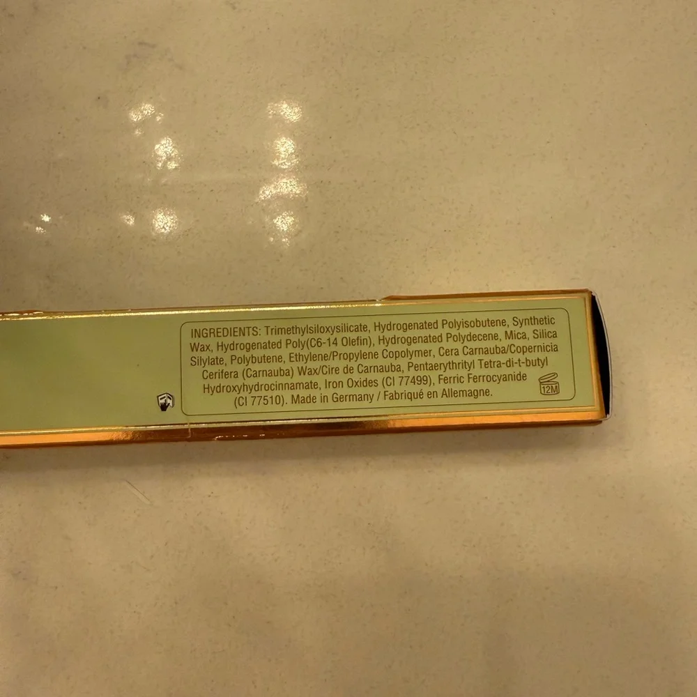 New - Pixi by Petra - Eye Define Waterline Liner